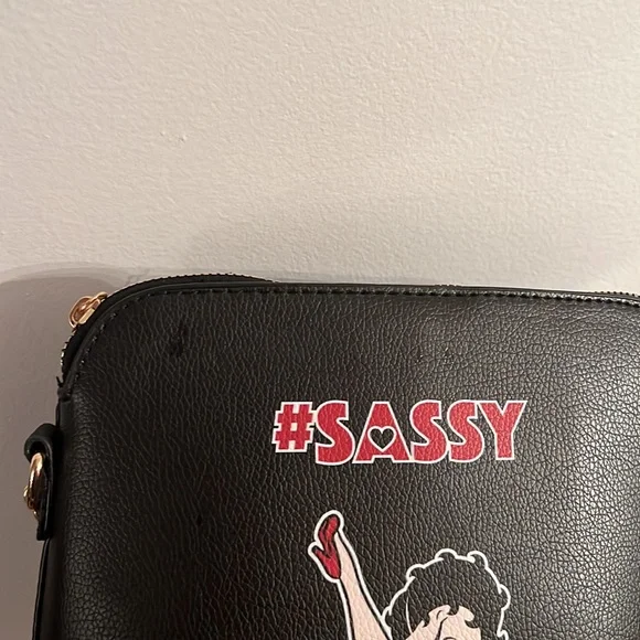 Sold Betty Boop CrossBody Bag🆕 - Picture 6 of 7